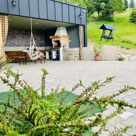 山林小屋 Doinita